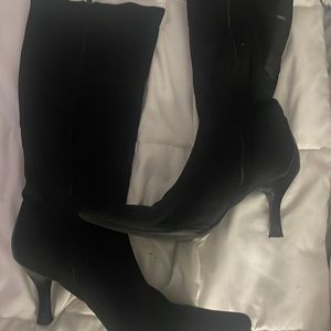Nine west black zip up boots